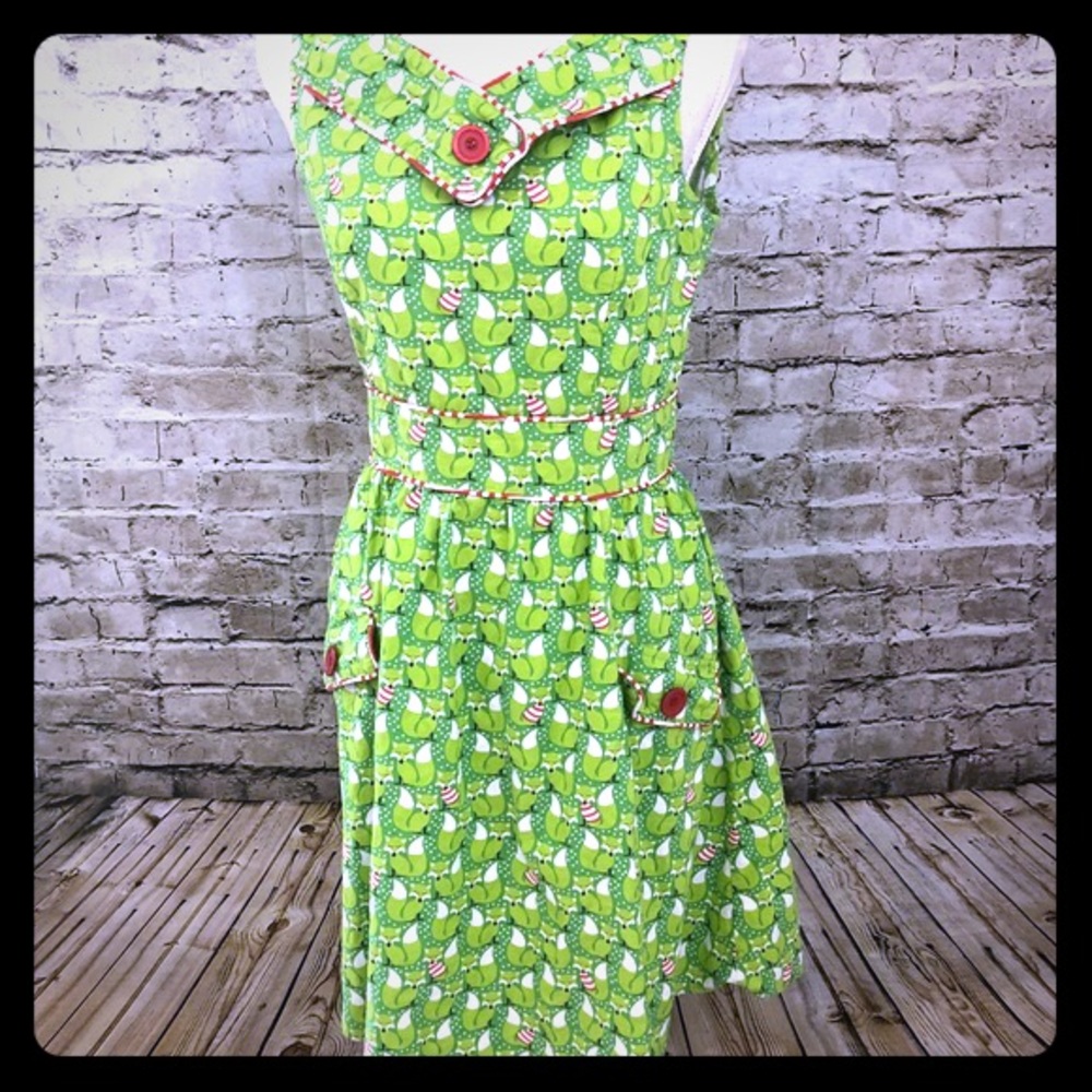 Sleeveless fox dress